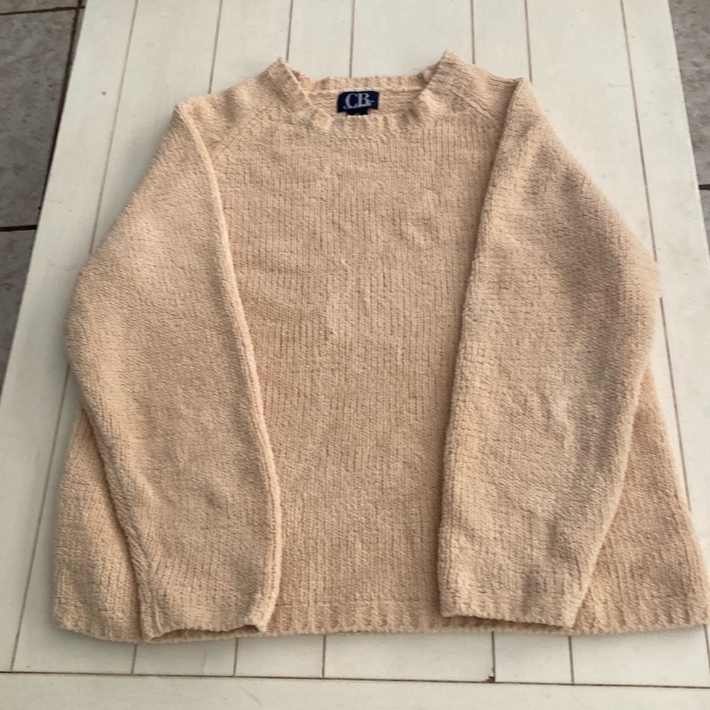 CB Casual crew neck sweater.,